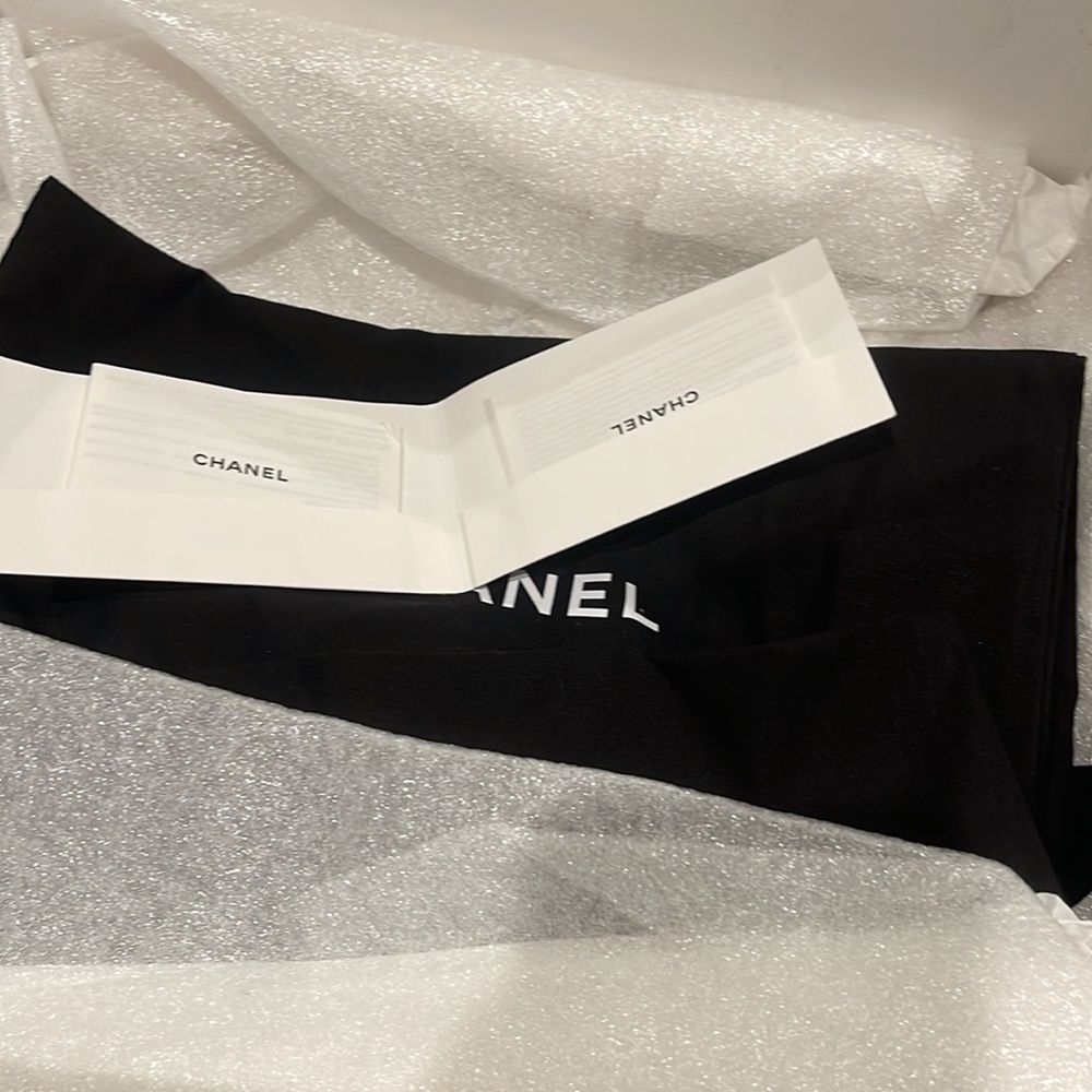 Black velvet Chanel short boots 39.5 - Picture 2 of 8